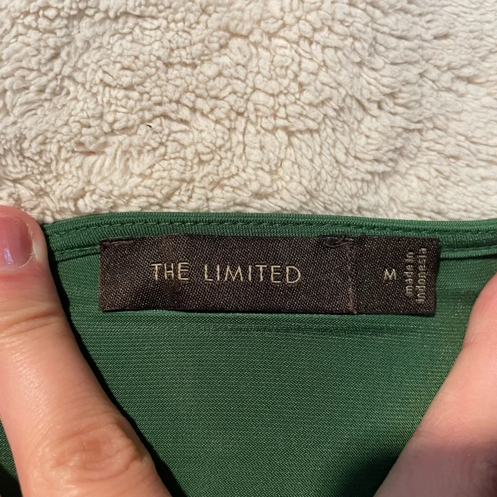 Tanktop - Picture 2 of 2